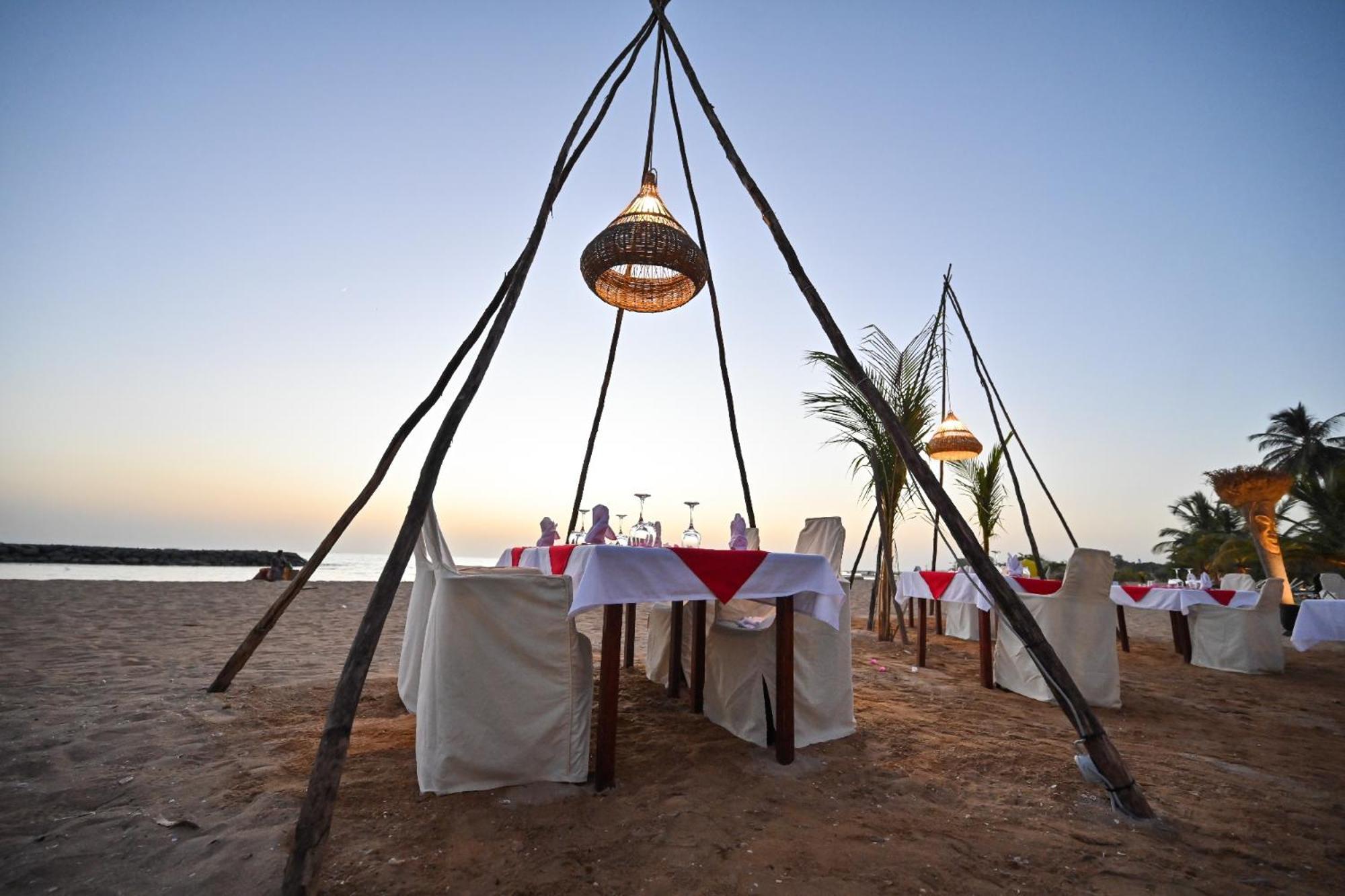 Le Saly Hotel & Hotel Club Filaos Esterno foto